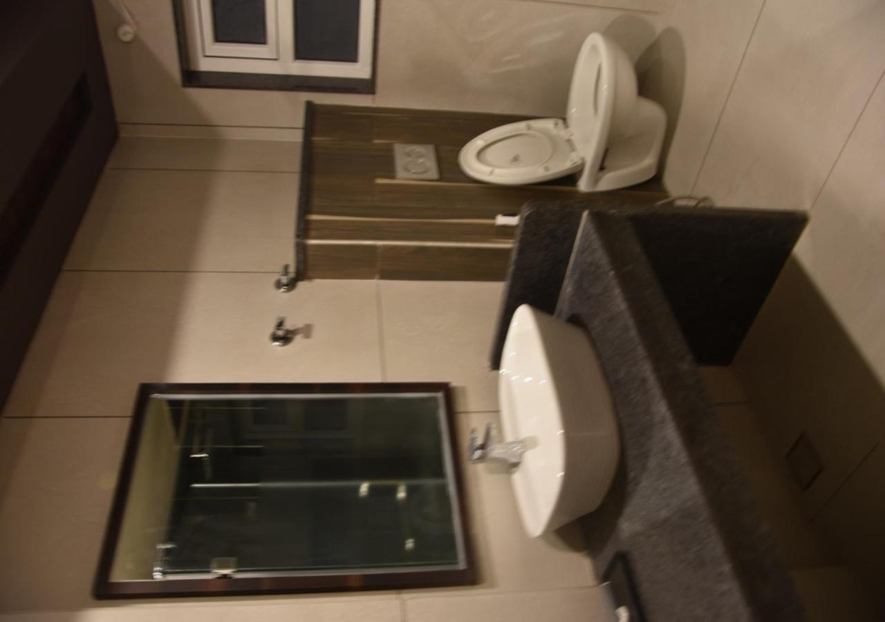 Hotel Shanti Vilas Baran Екстериор снимка