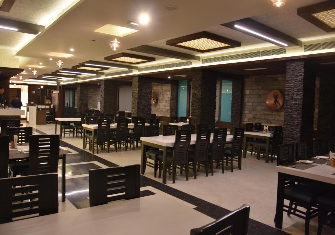 Hotel Shanti Vilas Baran Екстериор снимка