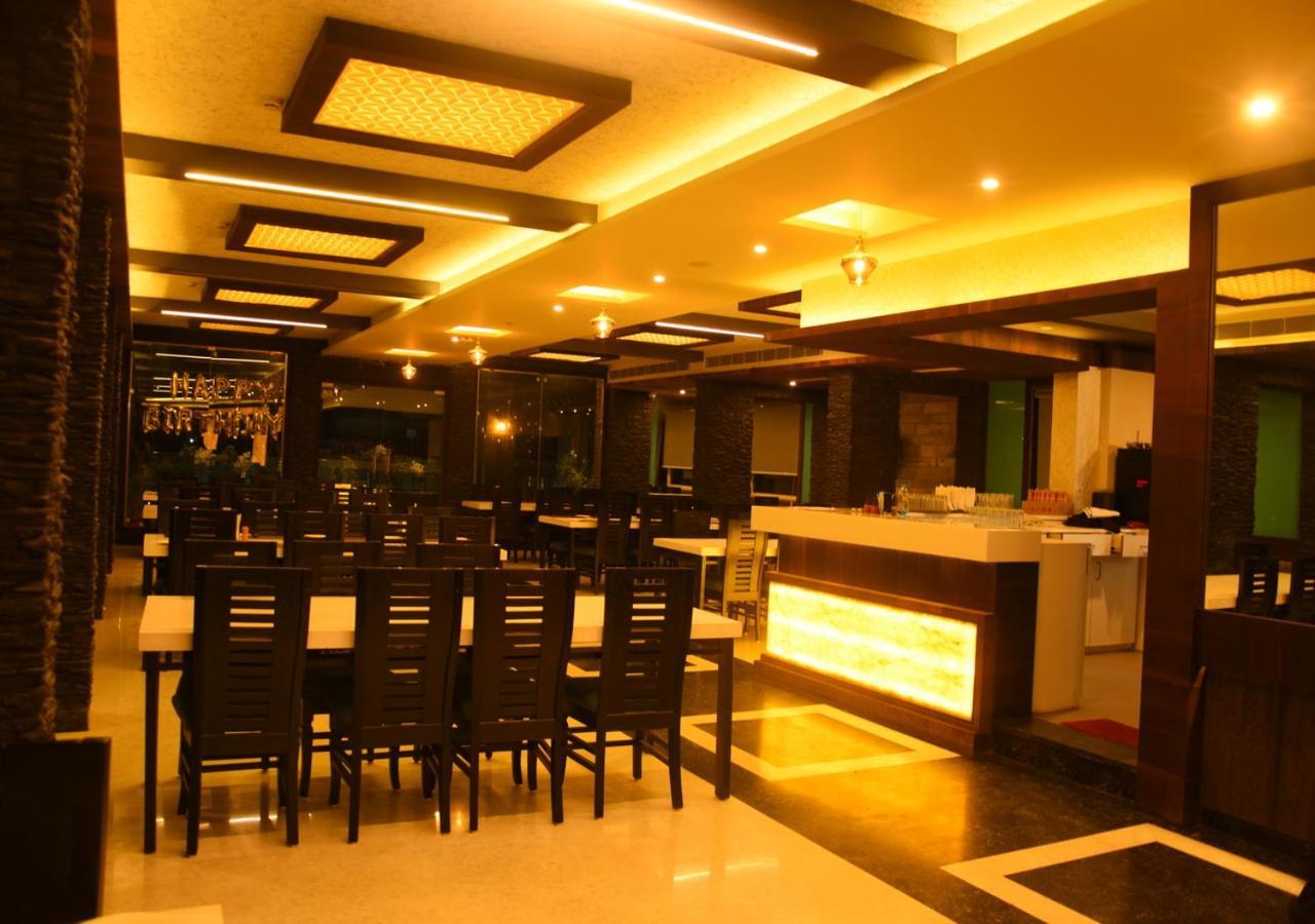 Hotel Shanti Vilas Baran Екстериор снимка