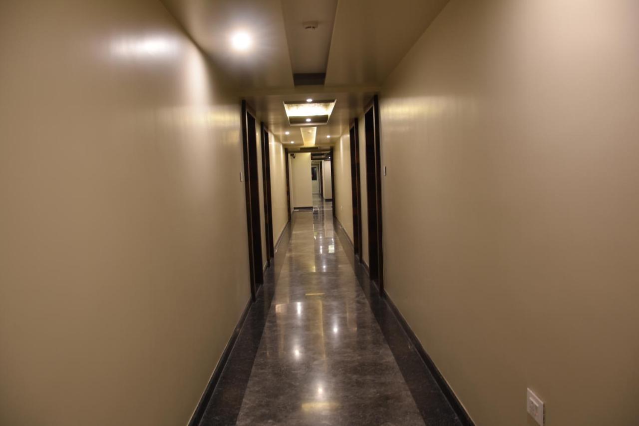 Hotel Shanti Vilas Baran Екстериор снимка